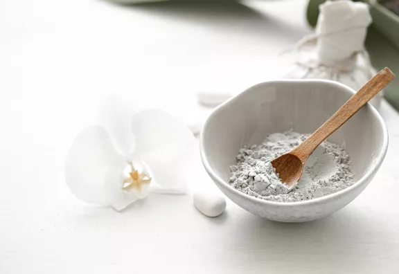 I segreti del talco e 5 modi alternativi per usarlo!