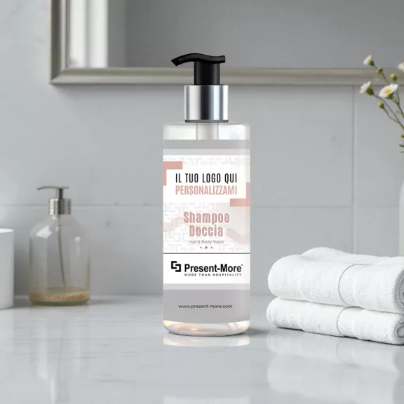Shampoo doccia con etichetta personalizzata